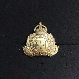 WWI Officers 10th North Otago Rifles Regiment Cap Badge