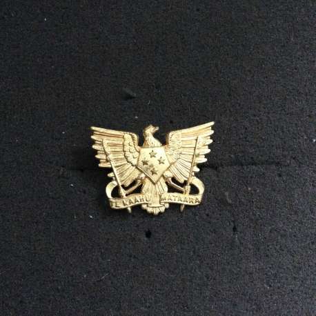 WWI New Zealand 3rd (Auckland) Mounted Rifles Offices Cap Badge