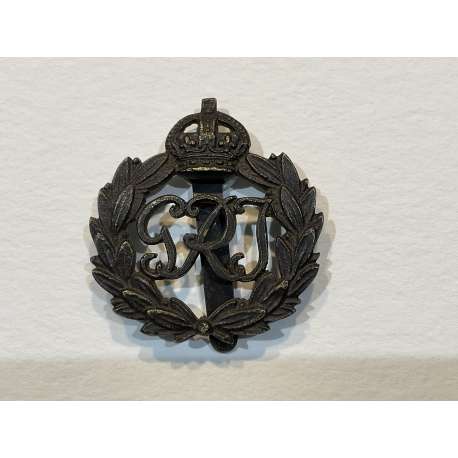 WW2 Indian Army General Service cap badge